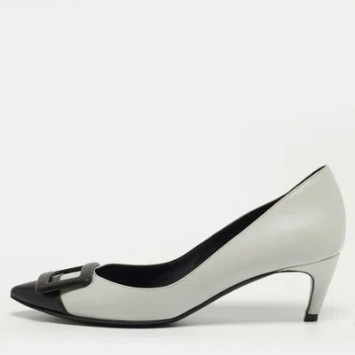 Pre-owned Roger Vivier Belle Vivier Trompette Size 35 Grey/black Leather Pumps