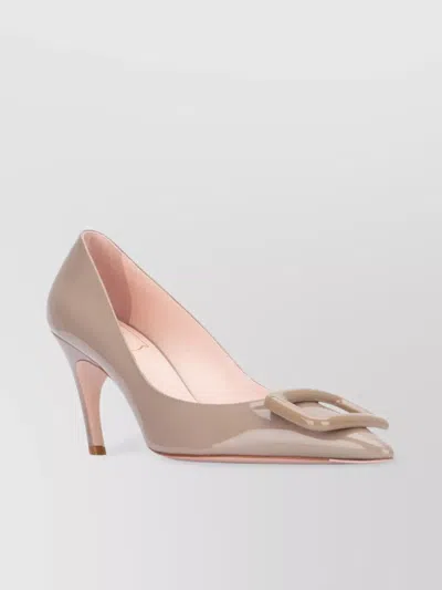 Roger Vivier Bow Patent Pointed Stiletto Pumps In Neutral