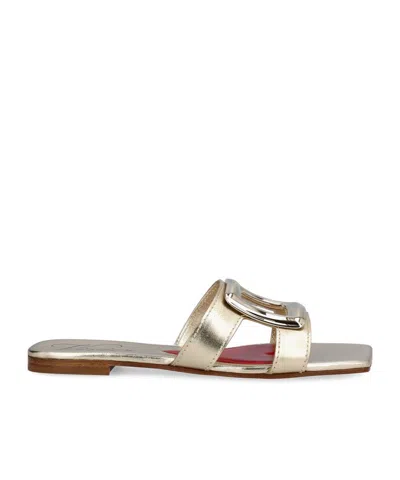 ROGER VIVIER ROGER VIVIER BUCKLE DETAILED SQUARE-TOE SANDALS