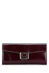 Roger Vivier Belle Vivier Dark Violet Patent Leather Wallet With Chain In Burgundy