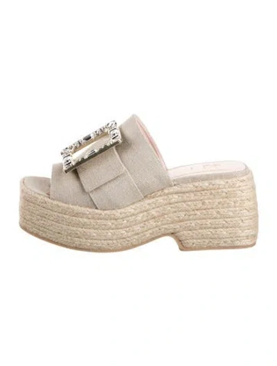 Pre-owned Roger Vivier Canvas Crystal Embellishments Espadrilles In Neutrals