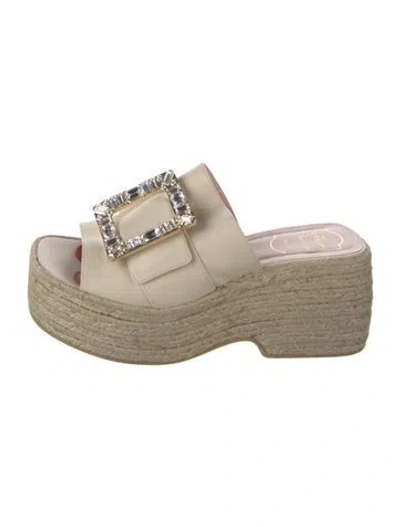 Pre-owned Roger Vivier Canvas Crystal Embellishments Slides In Neutrals