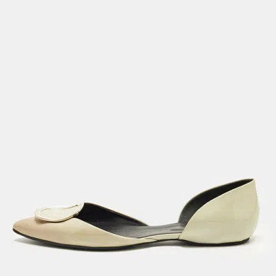 Pre-owned Roger Vivier Choc Size 40 Cream Patent Leather Ballet Flats In White