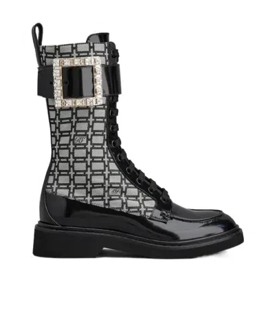Roger Vivier Clasp Short Boots In Black