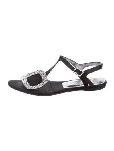 Pre-owned Roger Vivier Crystal Embellishments T-strap Sandals In Black