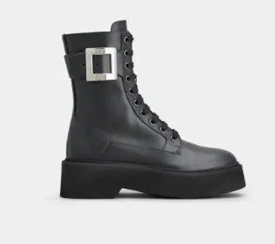 Roger Vivier Flat Shoes In Black