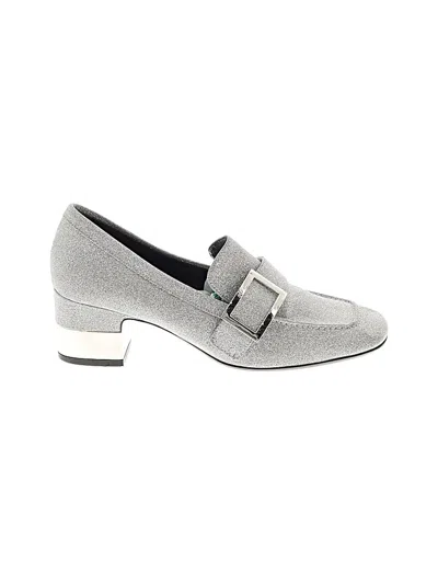 Pre-owned Roger Vivier Flats In Silver