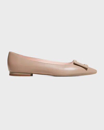 Roger Vivier Gommettine Leather Buckle Ballerina Flats In Neutral