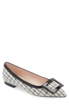 Roger Vivier 5mm Gommettine Bicolor Ballerina Flats In Bianco/ Nero