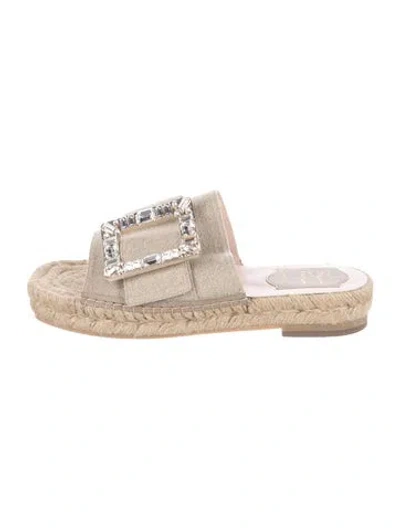 Pre-owned Roger Vivier Jute Crystal Embellishments Slides In Neutral