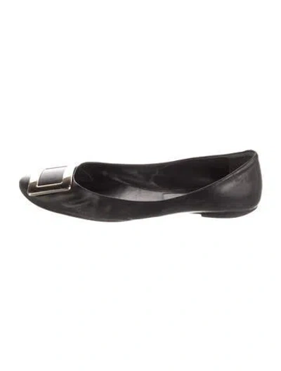 Pre-owned Roger Vivier Leather Ballet Flats In Black