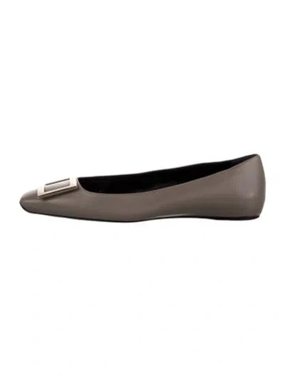 Pre-owned Roger Vivier Leather Ballet Flats In Grey