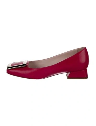 Pre-owned Roger Vivier Leather Ballet Flats In Red