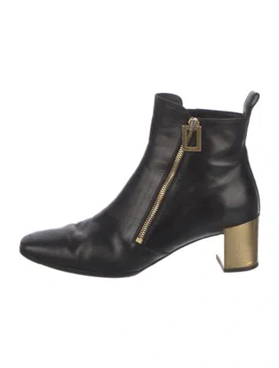 Pre-owned Roger Vivier Leather Boots In Black