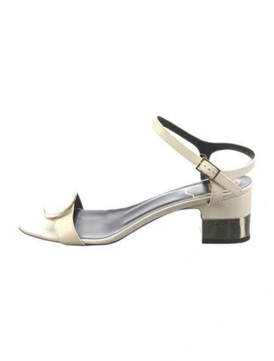 Pre-owned Roger Vivier Leather Colorblock Pattern Slingback Sandals In White