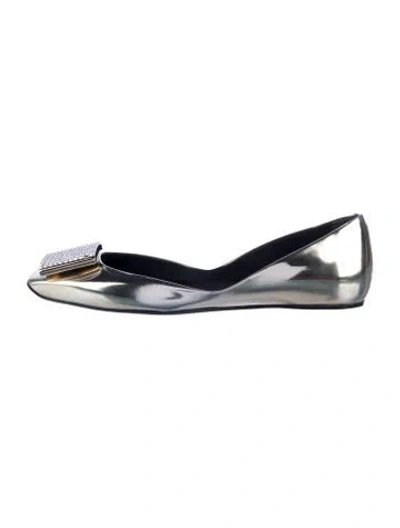 Pre-owned Roger Vivier Leather Crystal Embellishments Ballet Flats In Silver