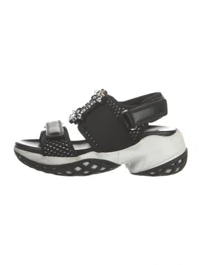 Pre-owned Roger Vivier Leather Crystal Embellishments Sandals In Black/white