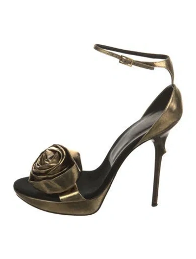 Pre-owned Roger Vivier Leather Crystal Embellishments Sandals In Gold