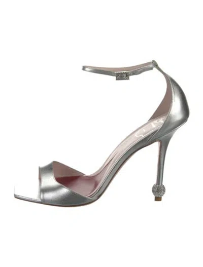 Pre-owned Roger Vivier Leather Crystal Embellishments Sandals In Silver