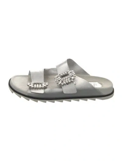 Pre-owned Roger Vivier Leather Crystal Embellishments Slides In Metallic/silver