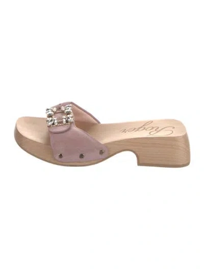 Pre-owned Roger Vivier Leather Crystal Embellishments Slides In White