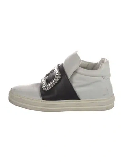 Pre-owned Roger Vivier Leather Crystal Embellishments Sneakers In White