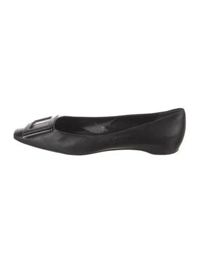 Pre-owned Roger Vivier Leather Flats In Black