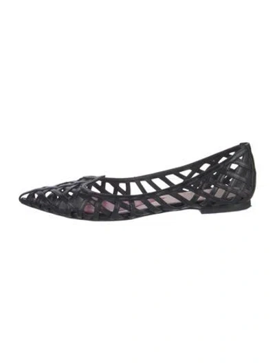 Pre-owned Roger Vivier Leather Flats In Black