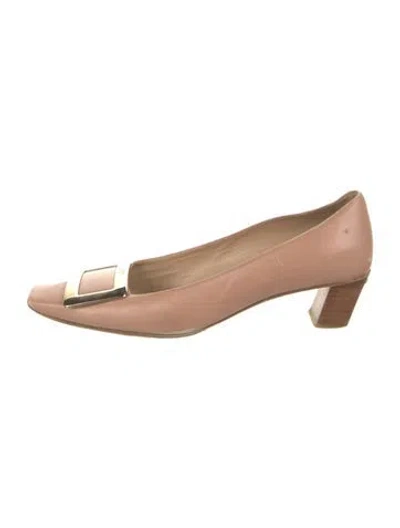 Pre-owned Roger Vivier Leather Flats In Neutral