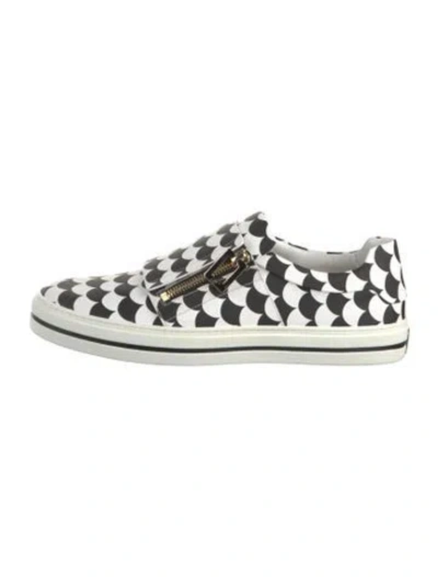 Pre-owned Roger Vivier Leather Graphic Print Sneakers In Green