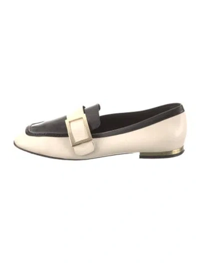 Pre-owned Roger Vivier Leather Loafers In Neutral