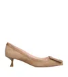 Roger Vivier Women's Viv In Beige