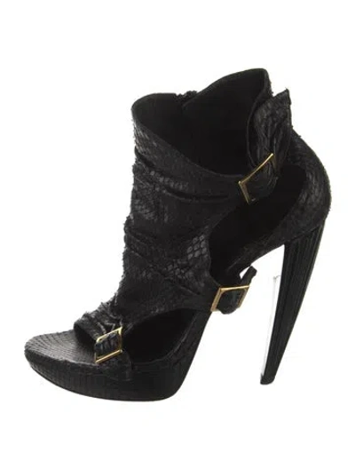 Pre-owned Roger Vivier Leather Pumps In Black