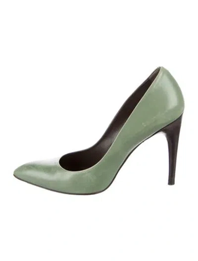 Pre-owned Roger Vivier Leather Pumps In Green