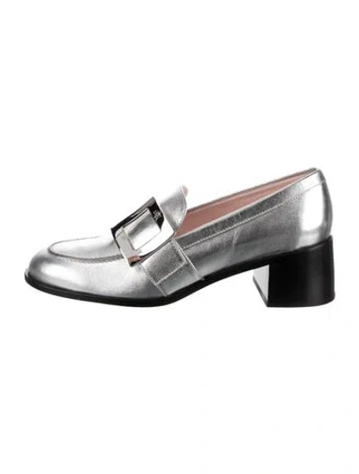 Pre-owned Roger Vivier Leather Pumps In Silver