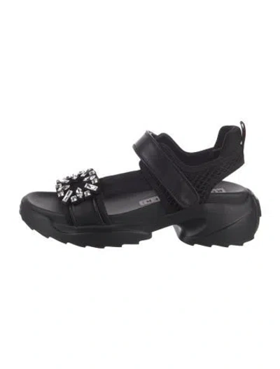 Pre-owned Roger Vivier Leather Sandals In Black