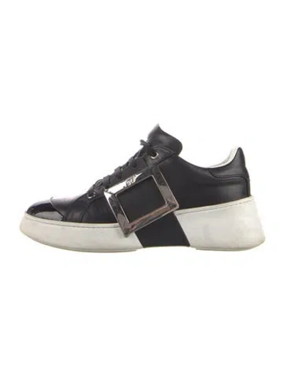 Pre-owned Roger Vivier Leather Sneakers In Black
