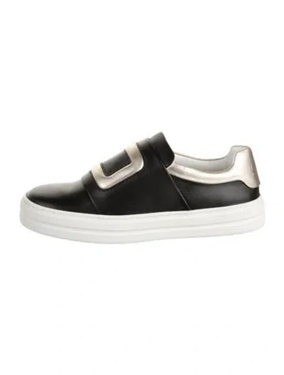 Pre-owned Roger Vivier Leather Sneakers In Black