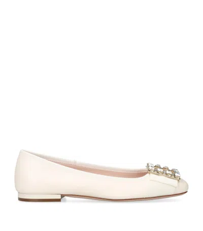 Roger Vivier Leather Strass-buckle Ballet Flats In Beige