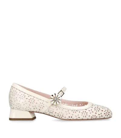 Roger Vivier Leather Très Viv Mary Jane Pumps 25 In White