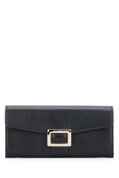 Roger Vivier Logo Engraved Rectangular Wallet In Black