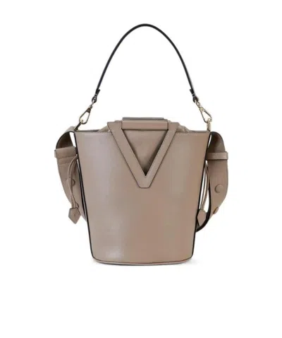 Roger Vivier Main In Nude