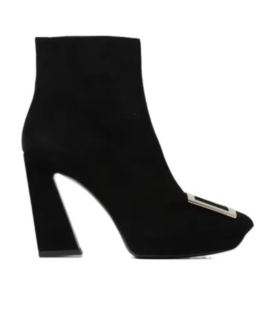 Roger Vivier Metal Buckle Thick-soled Short Boots In Black