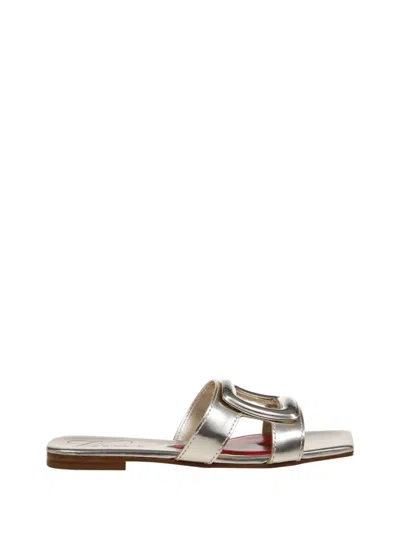 Roger Vivier New Metal Buckle Mule In Neutral
