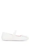 Roger Vivier Padded Stitching Strap Abs Ball In White