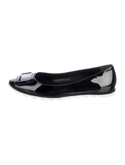 Pre-owned Roger Vivier Patent Leather Ballet Flats In Black