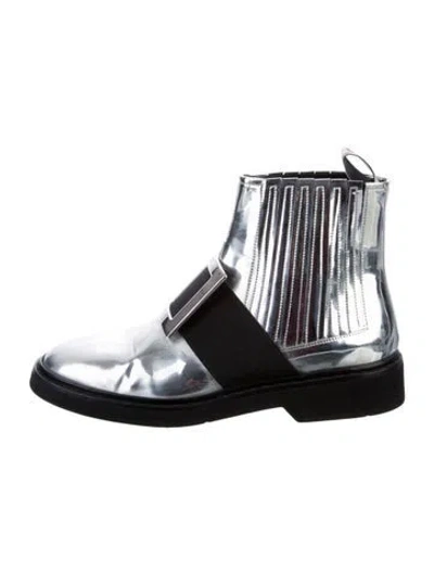Pre-owned Roger Vivier Patent Leather Chelsea Boots