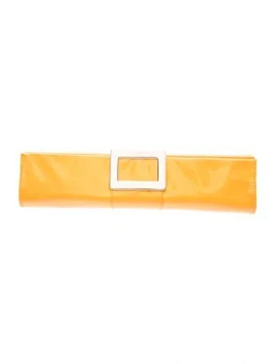 Pre-owned Roger Vivier Patent Leather Clutch In White