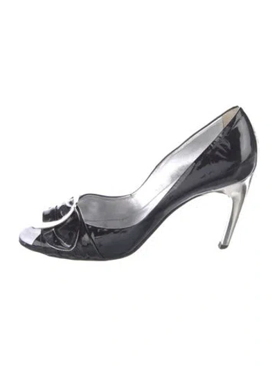 Pre-owned Roger Vivier Patent Leather D'orsay Pumps In Black