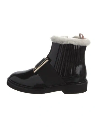 Pre-owned Roger Vivier Patent Leather Faux Fur Trim Chelsea Boots W/ Tags In Black